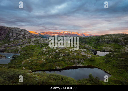 Norwegen Berg Sonnenuntergang in 2017 getroffen Stockfoto