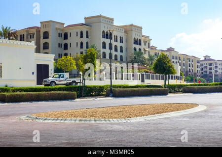 Saadiyat Beach Villas Abu Dhabi, 4. Februar, 2018: Leben in Abu Dhabi, Blick auf Villa und Wohnhaus Stockfoto