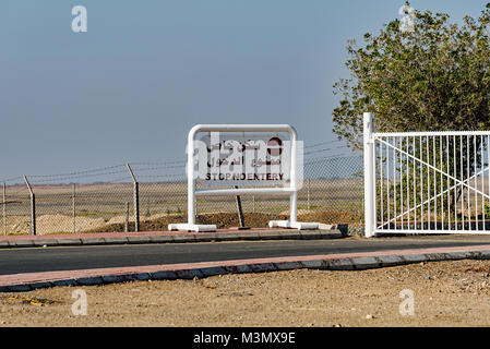 Broken English Anmelden Thuwal, Saudi-Arabien. Stockfoto