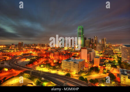 Skyline von Dallas im Jahr 2015 getroffen Stockfoto