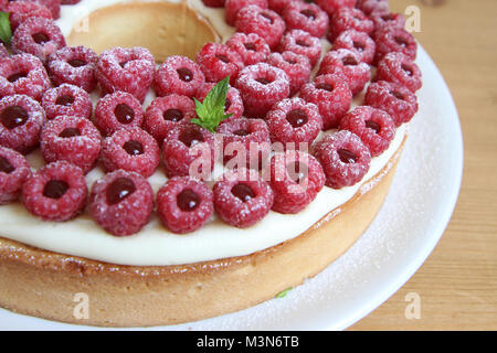 Himbeeren Tart, Cyril Lignac Stil Stockfoto