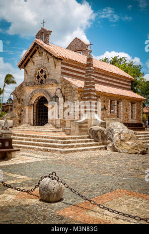 Kirche in Altos de Chavon, La Romana, Dominikanische Republik Stockfoto