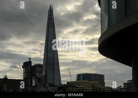 310 m supertall Wolkenkratzer der Shard abgeschlossen im 2012 von Renzo Piano in London, England, Vereinigtes Königreich. Am 5. April 2015. Dies ist die höchste Stockfoto