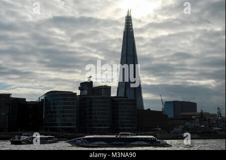 310 m supertall Wolkenkratzer der Shard abgeschlossen im 2012 von Renzo Piano in London, England, Vereinigtes Königreich. Am 5. April 2015. Dies ist die höchste Stockfoto