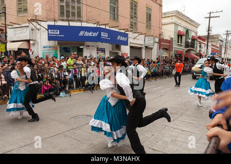 Matamoros, Tamaulipas, Mexiko - 25. Februar 2017, Desfile Fiestas Mexicanas ist Teil der Charro Tage Fiesta - Fiestas Mexicanas, eine bi-nationale fest Stockfoto