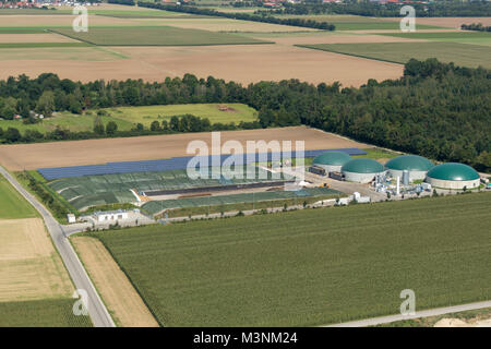 Luftaufnahme der Biogasanlage BGA Mammendorf GmbH & Co.KG Biotechnologie-unternehmen, Bayern, Mammendorf, Deutschland Stockfoto