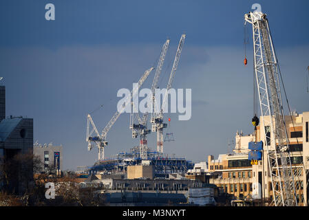 Die Post-Building-Baustelle, Holborn, London. Brockton Capital und Oxford Properties. Turmdrehkrane Stockfoto