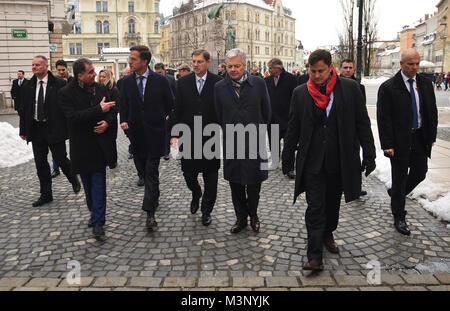 Ljubljana, Slowenien am 6. Februar., 2017. Mark Rutte, Miro Cerar, Didier Reynders und Xavier BETTEL auf einem Spaziergang durch die Altstadt von Ljubljana. Stockfoto