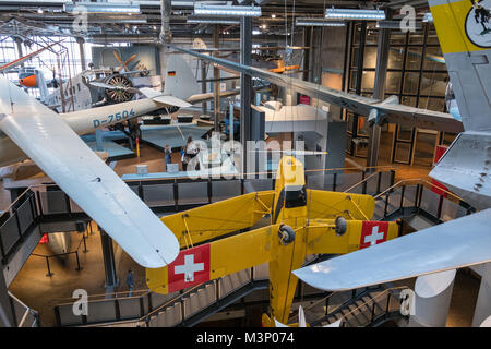 Berlin, Deutschland - Februar, 2018: Flugzeuge im Luftfahrt Ausstellung im Deutschen Technikmuseum (Deutsche Technikmuseum Berlin (DTMB)) Stockfoto