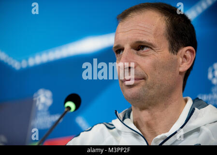 Massimiliano Allegri während der FC Juventus Pressekonferenz vor dem Champions-League-Spiel bei Juventus Stadium, in Turin, Italien, 12. Februar 2017 Stockfoto