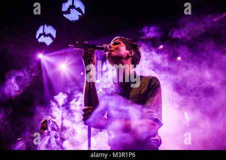 Die dänische Sängerin, Musikerin und Songwriterin Niels Bagge Hansen ist am besten mit seinem Künstlernamen Vinnie bekannt und wird hier dargestellt, an Trailerpark Festival 2013 in Kopenhagen. Vinnie Wer führt Indie Pop und Disco Musik und singt in einem unverwechselbaren, hoher Ton weibliche Stimme. Dänemark 04/08 2013. Stockfoto