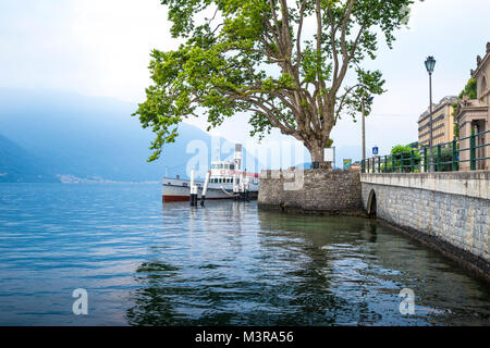 Günstig Dampf schiff am Comer See, Italien Stockfoto