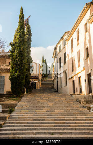Blick auf Golgatha Treppen in Pollensa, Mallorca, Spanien. Stockfoto