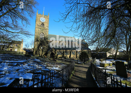 Die Kirche des Heiligen Michael und alle Engel in Haworth, West Yorkshire. Stockfoto