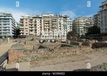 THESSALONIKI, Griechenland - 25. MAI 2017: Ruinen der antiken griechischen Agora in Thessaloniki. Mazedonien, Griechenland, Europa. Später Forum Romanum. Stockfoto