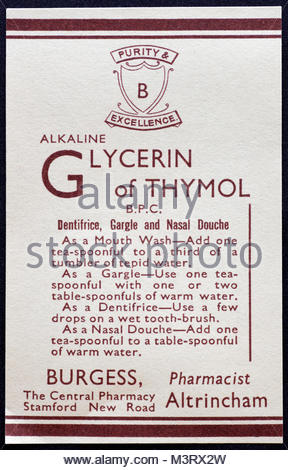 Vintage Chemiker Etiketten für Medizin Flaschen 1950er-alkalischen Glycerin von Thymol Stockfoto