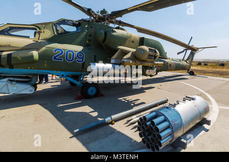 KADAMOVSKIY TRAINING GROUND, ROSTOV REGION, Russland, 26. AUGUST 2017: Internationale militärische technische Forum" Armee-2017". Kampfhubschrauber Mi-28 N" "Ni Stockfoto