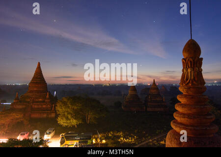 Bagan: Blick von Buledi Tempel, Tempeln, Stupas, Nan Myint Aussichtsturm, Region, Mandalay, Myanmar (Birma) Stockfoto