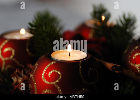 Vier schöne Kerze im Advent Weihnachten Stockfoto