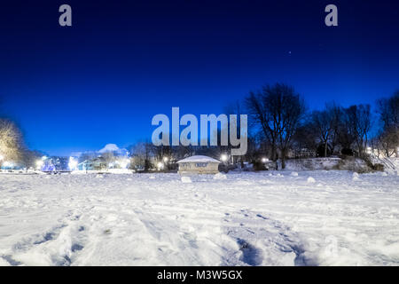 Urban Winter Schuß im Parc Lafontaine, Montreal Quebec Stockfoto