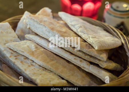 Hummus und Pita Brot Stockfoto