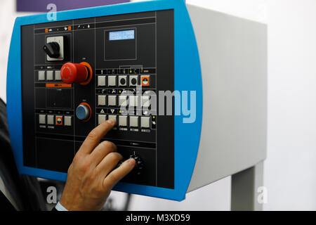 Control Panel des automatisierten Werkzeugmaschinen. Selektive konzentrieren. Stockfoto