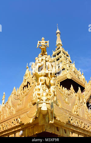 Bagan: Shwezigon Pagode, Dach Dekoration, Region, Mandalay, Myanmar (Birma) Stockfoto