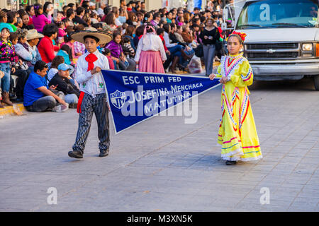 Matamoros, Tamaulipas, Mexiko - März 02, 2013, Desfile Fiestas Mexicanas ist Teil der Charro Tage Fiesta - Fiestas Mexicanas, eine bi-nationale Festiva Stockfoto