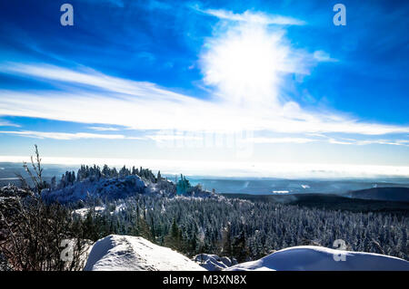 Blick auf die winterliche Landschaft im Harz - Deutschland Stockfoto