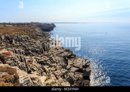 Cape Carvoeiro karrenfeld (Karst) plateu, Halbinsel Peniche, Portugal Stockfoto