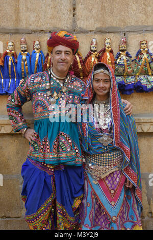 Wie die Könige in Jaisalmer, Rajasthan, Indien angezogen Stockfoto