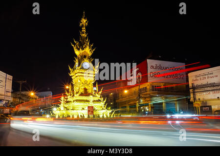 CHIANG RAI, THAILAND - 23. Dezember 2017: Landschaftsfotos von Golden Clock Tower, traditionellen thailändischen Stil in Chiang Rai, Thailand. Stockfoto