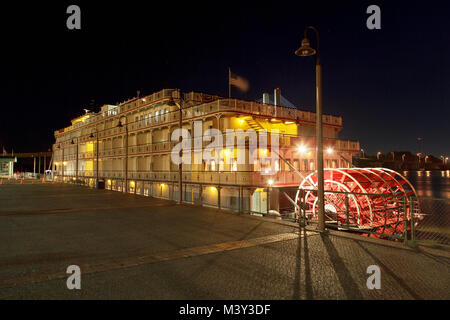 Der Passagier riverboat Königin der Mississippi angedockt am Hafen von Burlington, Iowa. Stockfoto