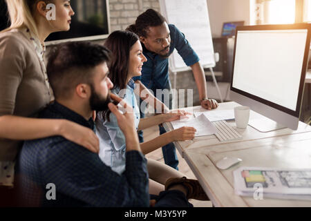 Bild von Architekten zusammen arbeiten im Büro Stockfoto