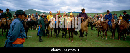 Mongolei, Provinz Arkhangai, Naadam-fest, Pferderennen Stockfoto