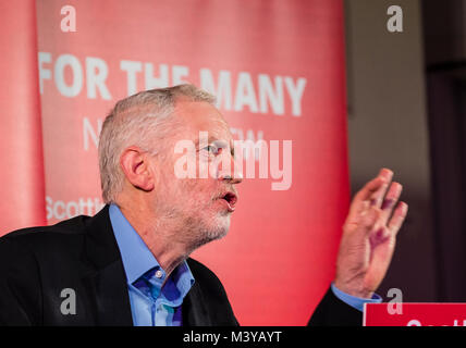 Penicuik Mid Lothian, Schottland, Vereinigtes Königreich, 12. Februar, 2018. Der Führer der Jeremy Corbyn gibt Rede bei der Shottstown Bergleute Tierschutz Halle, Penicuik Mid Lothian, Midlothian am Anfang einer Tour durch Schottland in dieser Woche. Credit: Iain Masterton/Alamy leben Nachrichten Stockfoto