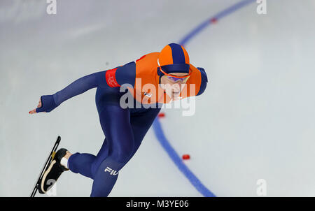 Gangneung, Südkorea. 12 Feb, 2018. IREEN WUST der Niederlande gewinnt die Goldmedaille im 1500-m-Lauf der Frauen Skaten in der PyeongChang 2018 Winter-olympischen Spiele bei Gangneung Oval. Credit: Paul Kitagaki jr./ZUMA Draht/Alamy leben Nachrichten Stockfoto