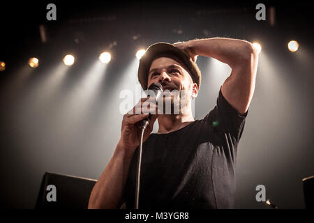 Kopenhagen, Dänemark. 12 Feb, 2018. Dänemark, Kopenhagen - Februar 12., 2018. Der deutsche Musiker, Pianist und Komponist Nils Frahm führt ein Live Konzert bei VEGA in Kopenhagen. Credit: Gonzales Foto/Alamy leben Nachrichten Stockfoto