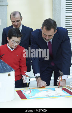 Madrid, Madrid, Spanien. 13 Feb, 2018. König Felipe VI. von Spanien teilnehmen und Publikum zu gewinnen Kinder der 36. Ausgabe des School Contest'' "Was ist ein König für Sie?" im El Pardo Palastes am 13. Februar 2018 in Madrid, Spanien Credit: Jack Abuin/ZUMA Draht/Alamy leben Nachrichten Stockfoto