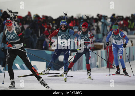 Pyeongchang, Südkorea. 12 Feb, 2018. Feb 12, 2018 - Pyeongchang, South Korea-Justine BRAISAZ von Frankreich Aktion auf dem Schnee während der olympischen Frauen Biathlon Verfolgung beim Biathlon-weltcup 10 km Zentrum in Pyeongchang, Südkorea. Credit: Gmc/ZUMA Draht/Alamy leben Nachrichten Stockfoto