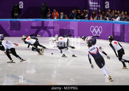 Gangneung, Südkorea. 13 Feb, 2018. Heizen 2 der Short Track Speed Skating Männer Männer 5.000 m Relais, bei Gangneung Ice Arena während der Olympischen Spiele 2018 Pyeongchang. Credit: Scott Mc Kiernan/ZUMA Draht/Alamy leben Nachrichten Stockfoto