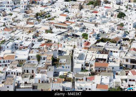 Die weißen Häuser der Stadt Lindos, Rhodes, Dodecanese Inseln, Griechische Inseln, Griechenland Stockfoto