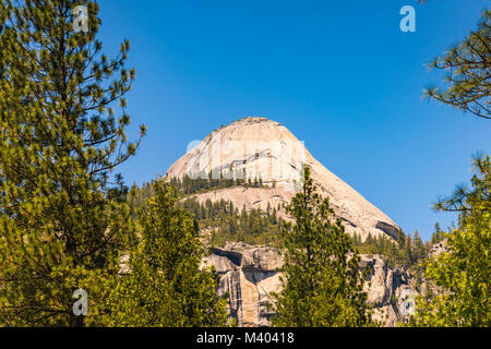 Yosemite National Park an einem sonnigen Tag, Yosemite NP, Kalifornien, USA. Stockfoto