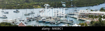 Antenne Panorama auf den Hafen in Elbow Cay, Bahamas Stockfoto