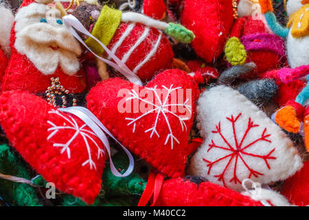 Weihnachten Dekoration, Filz Kunsthandwerk in der Straße Stände in Pokhara, Nepal Stockfoto