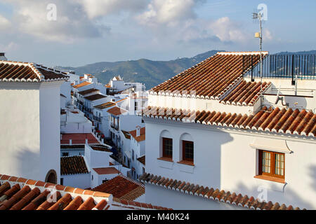 Über den Dächern von Frigiliana, Costa del Sol, Spanien Stockfoto