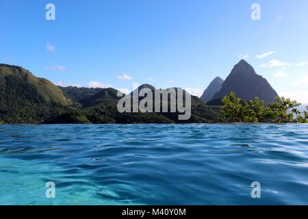 Saint Lucia's berühmten Piton Berge. Stockfoto