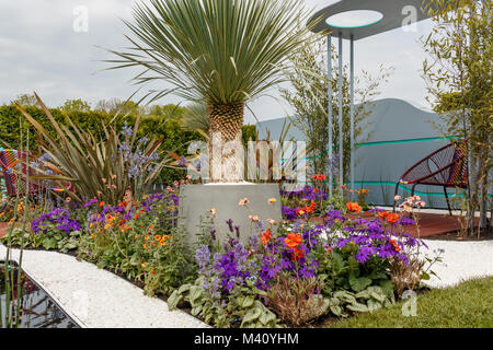 Ocean Garden Show Garten an der RHS Malvern Spring Festival 2017, entworfen von Michel Damien, ausgezeichnet mit Bronze Stockfoto