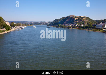 Der Rhein bei Festung Ehrenbreitstein, Koblenz, Rheinland-Pfalz, Deutschland, Europa Stockfoto