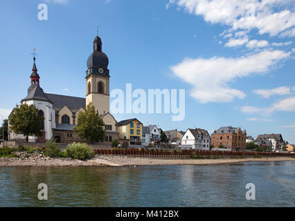 Katholische Pfarrkirche St. Petrus am Ufer des Rheins, Neuendorf, Koblenz, Rheinland-Pfalz, Deutschland, Europa Stockfoto